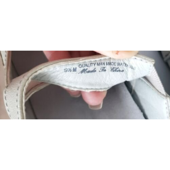 Easy Spirit Women's Light Gray Clog Mule 9.5 M Faux Leather Uppers Cushion soles - Picture 6 of 7